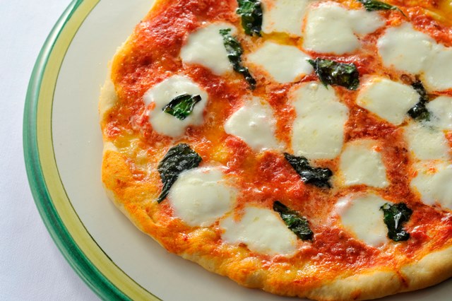 ピッツァ マルゲリータ オーブンで焼くピッツァ イタリアンレシピ日欧商事 Jet
