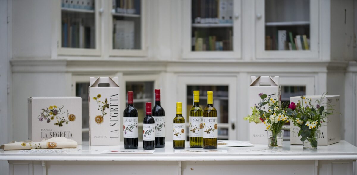 PLANETA：リスタイルしたラ・セグレタのロッソ＆ビアンコ