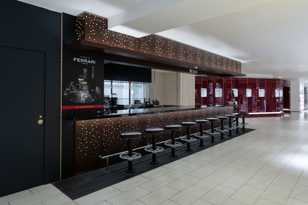 THE STAND ：Ferrari POP UP Barが登場（9/17～9/29）